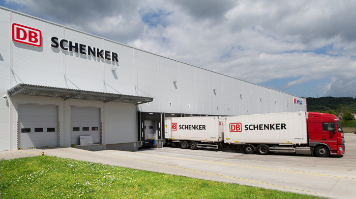 DB Schenker: надійна міжнародна доставка посилок