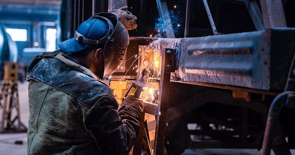 Более 400 грузовых вагонов отремонтировали за два месяца на Приднепровской железной дороге