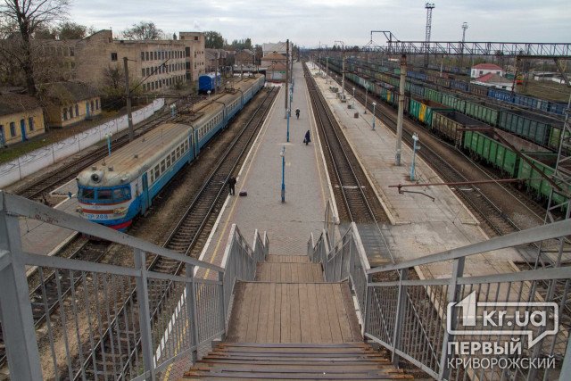 Пешеходный мост на вокзале Кривой Рог — Главный в 2020 году планируют реконструировать