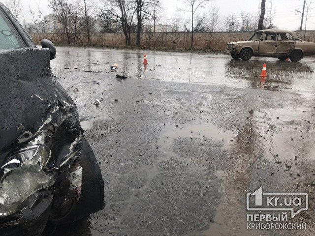 В ДТП в Кривом Роге пострадала пассажирка авто