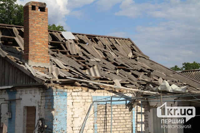 Российские оккупанты дважды обстреляли Никополь