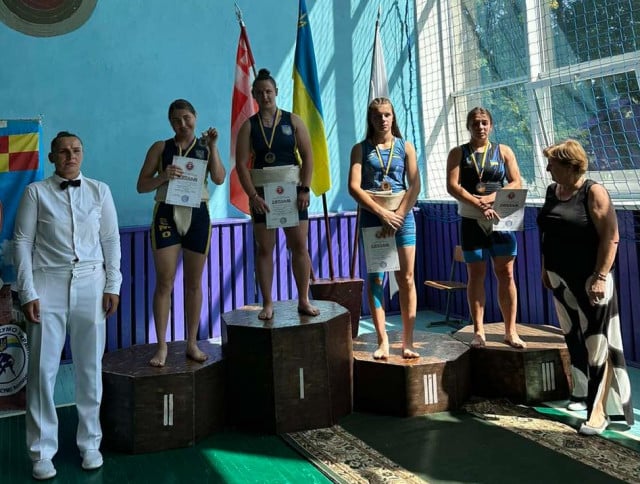 Криворожские спортсмены добыли в борьбе призовые места на Кубке Украины