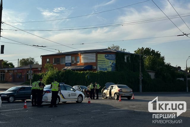 В Саксаганском районе Кривого Рога столкнулись автомобиль с мотоциклом